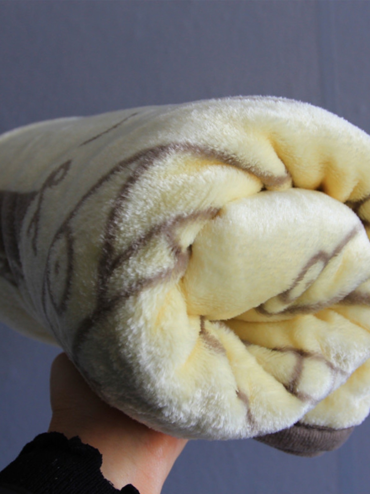 85絨子含量和90%含絨量區別 我認為,85絨子含量和90%含絨量的羽絨制品